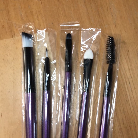 BOGO 20 Makeup Brushes - Picture 3 of 5